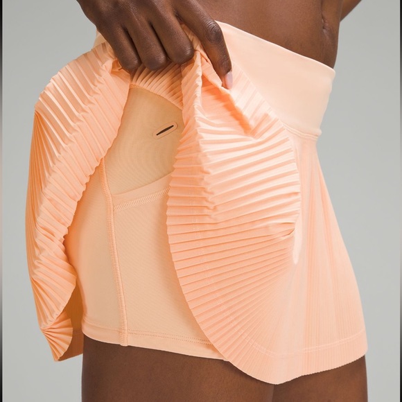 Lulu🍋 Pleat to Street Skort - Picture 2 of 10